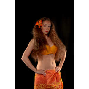 What a blast to get to shoot with a gorgeous Tahitian Dancer.  Ne-Ne was looking for shots to use to promote herself, and I got an opportunity to shoot something truly beautiful and interesting.
